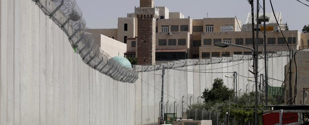 Czy izraelski mur apartheidu faktycznie położył kres zamachom samobójczym?